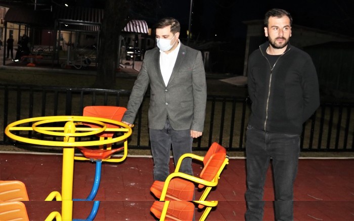 ცოტნე ანანიძე ეზოების კეთილმოწყობის პროექტის მიმდინარეობას გაეცნო