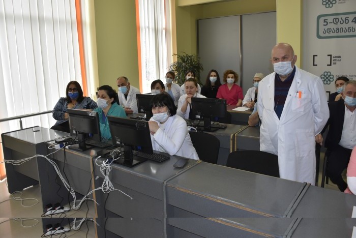 შეხვედრა ბათუმის რეფერალური ჰოსპიტალის მედიკოსებთან