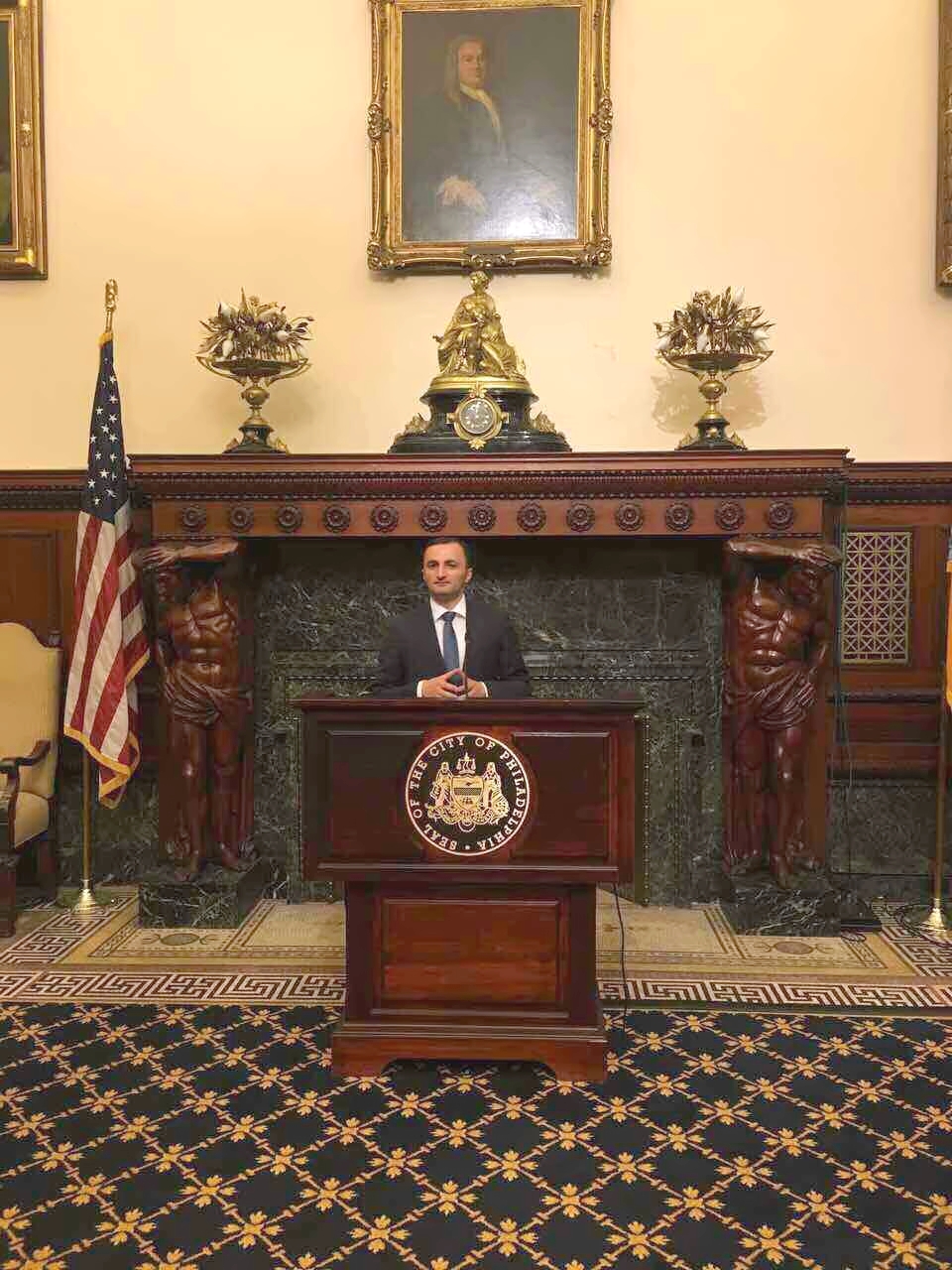 ვიზიტი გრძელდება