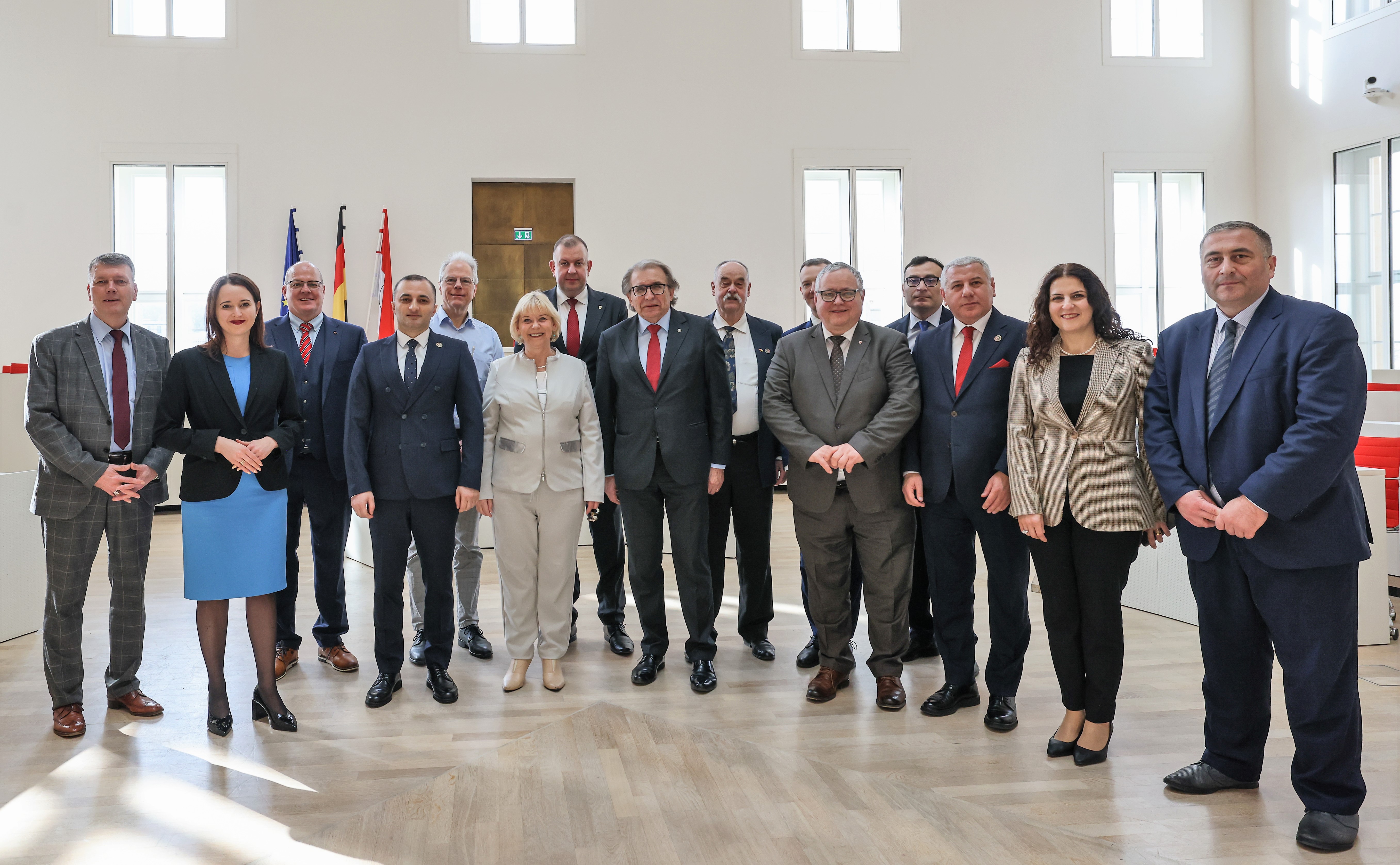 აჭარის უმაღლესი საბჭოს დელეგაცია, დავით გაბაიძის ხელმძღვანელობით, ბრანდენბურგში, სამმხრივ რეგიონულ კონფერენციას დაესწრო