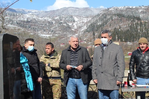 ქვეყანა გმირებს არ ივიწყებს