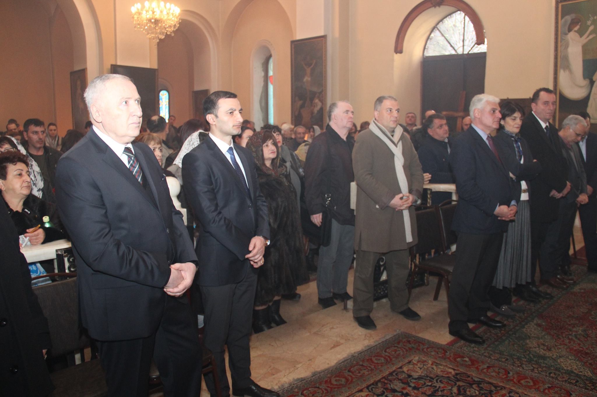 სომხურმა ეკლესიამ შობის და ნათლისღების დღესასწაულები აღნიშნა