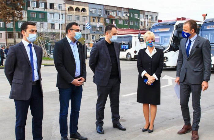 ტიტე აროშიძე და არჩილ ჩიქოვანი სატრანსპორტო რეფორმის ფარგლებში განხორციელებულ ღონისძიებებს გაეცნენ