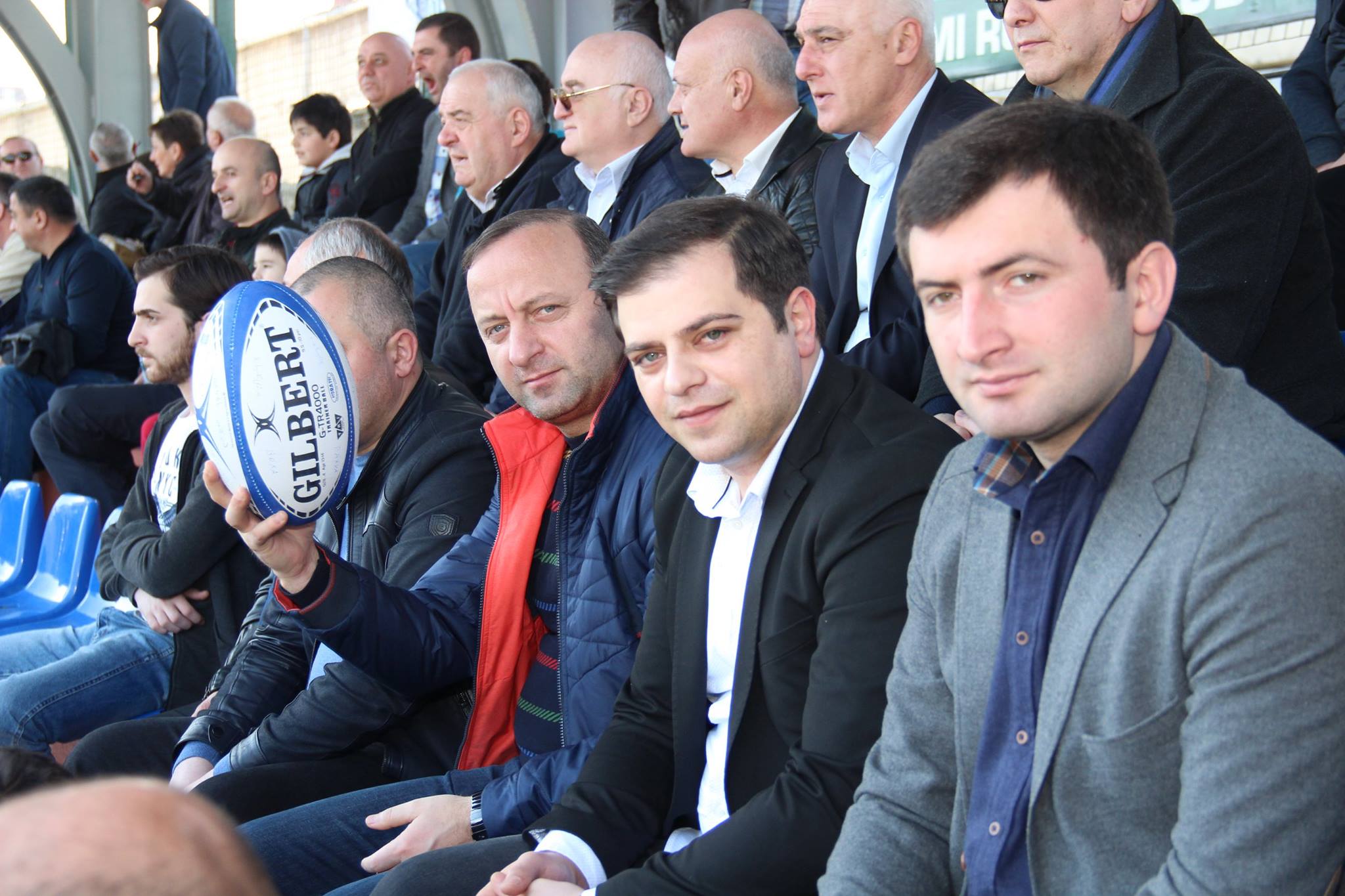 ფონდ „ქართუს“ საჩუქარი ბათუმელებს