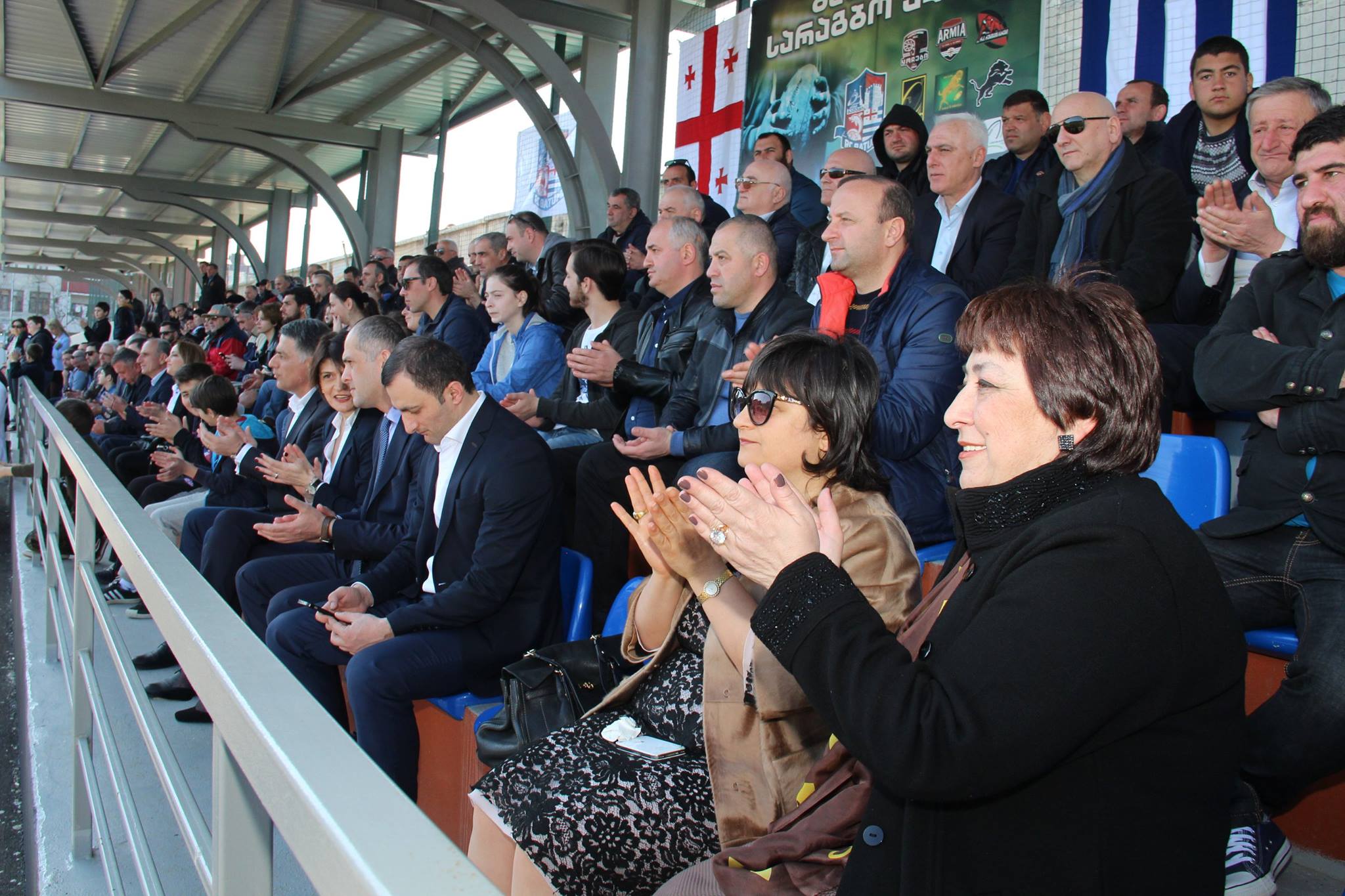 ფონდ „ქართუს“ საჩუქარი ბათუმელებს