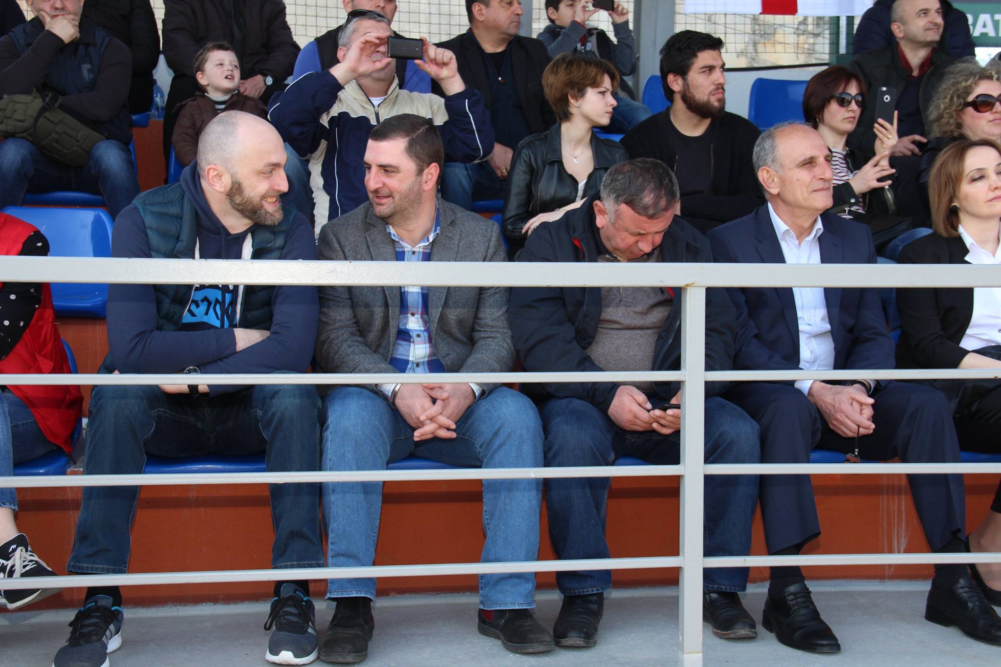 ფონდ „ქართუს“ საჩუქარი ბათუმელებს