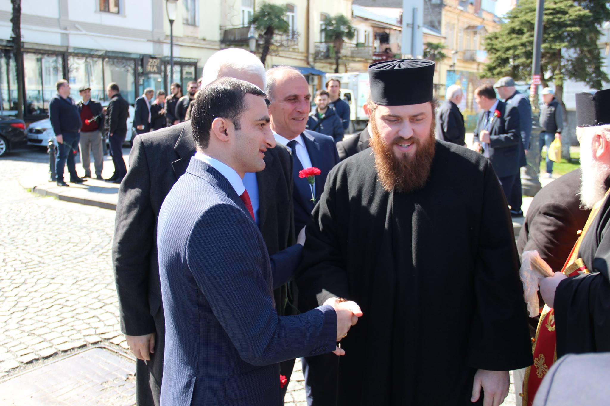 გმირულად დაღუპულებს პატივი მიაგეს