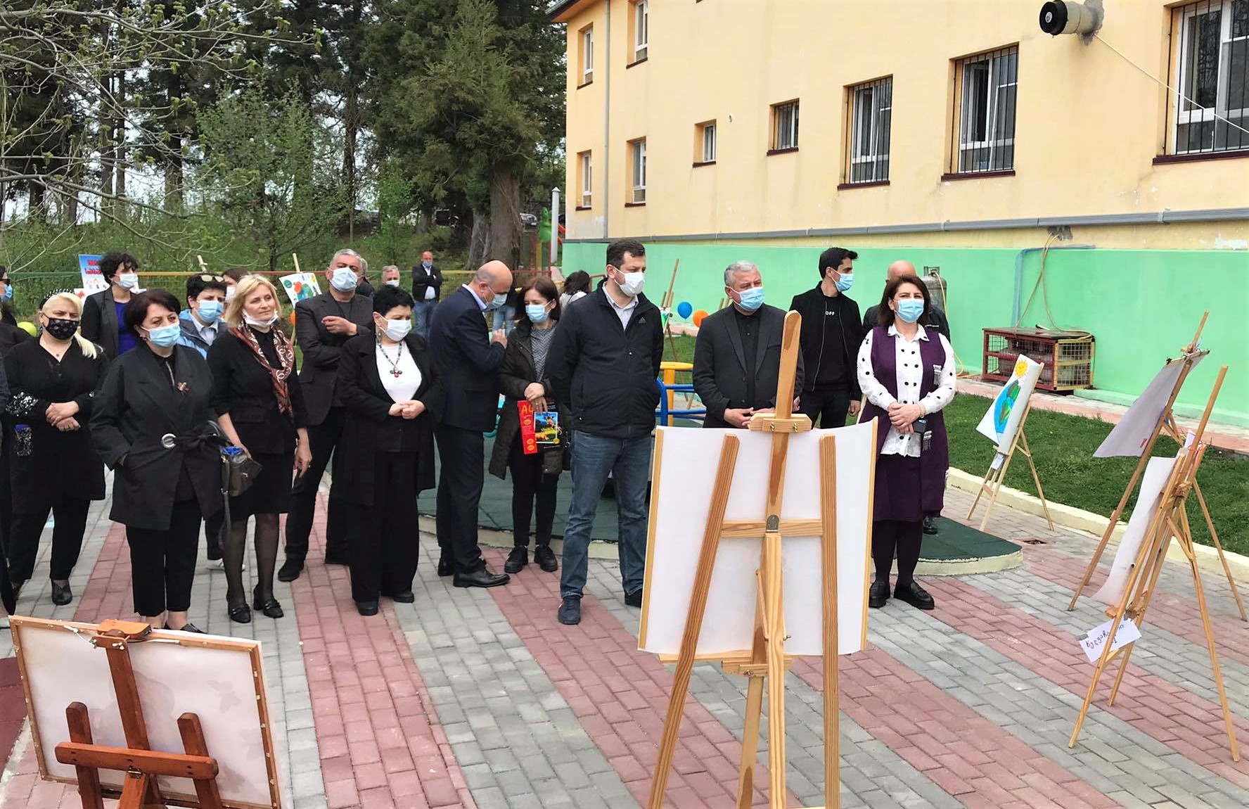 ფრიდონ ფუტკარაძე სამაჟორიტარო ოლქში დედამიწის დღისადმი მიძღვნილ ღონისძიებებში მონაწილეობდა