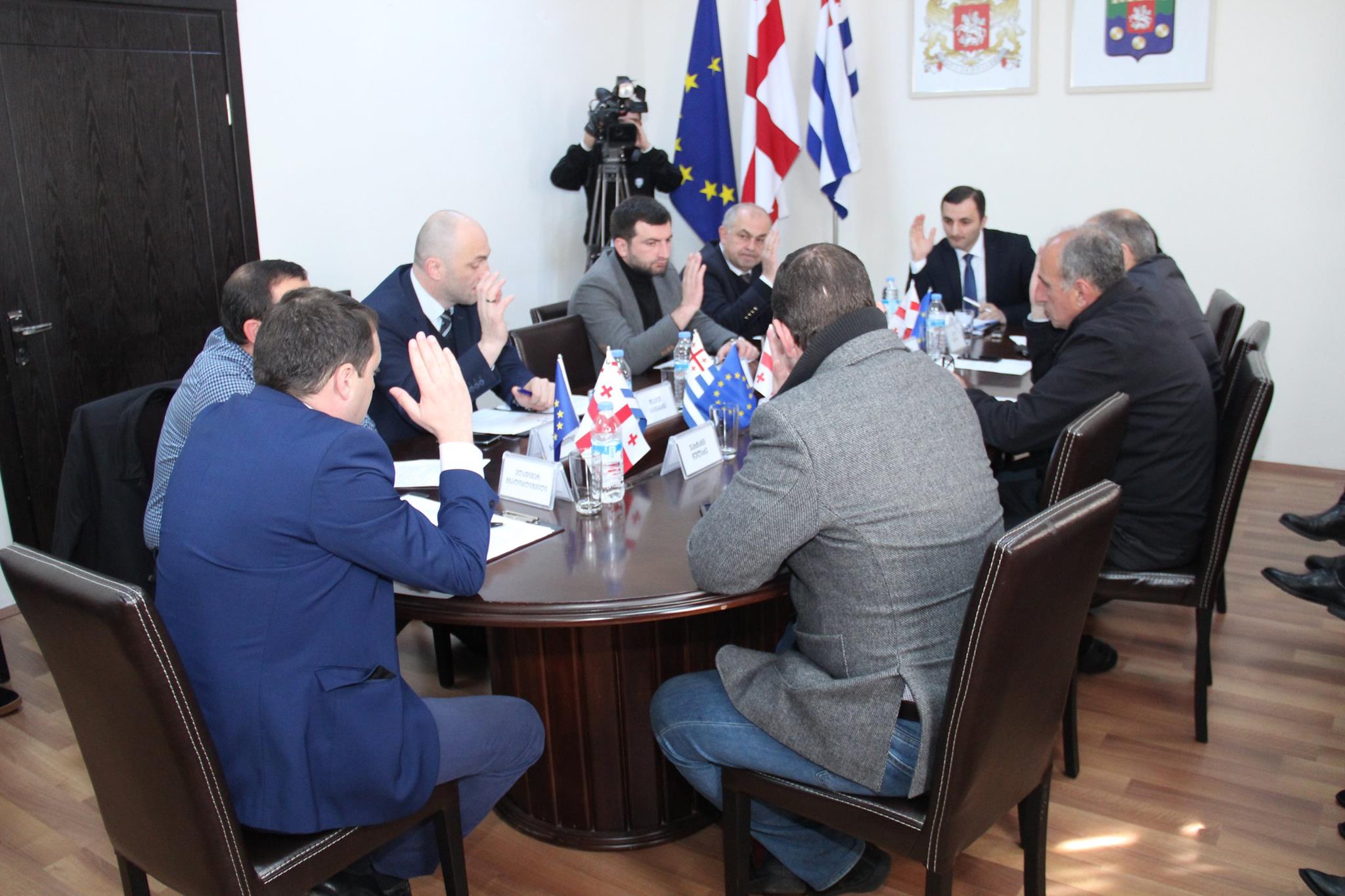 ინიციატივები საკანონმდებლო ორგანოს დარგობრივ კომისიებში ჩაეშვა