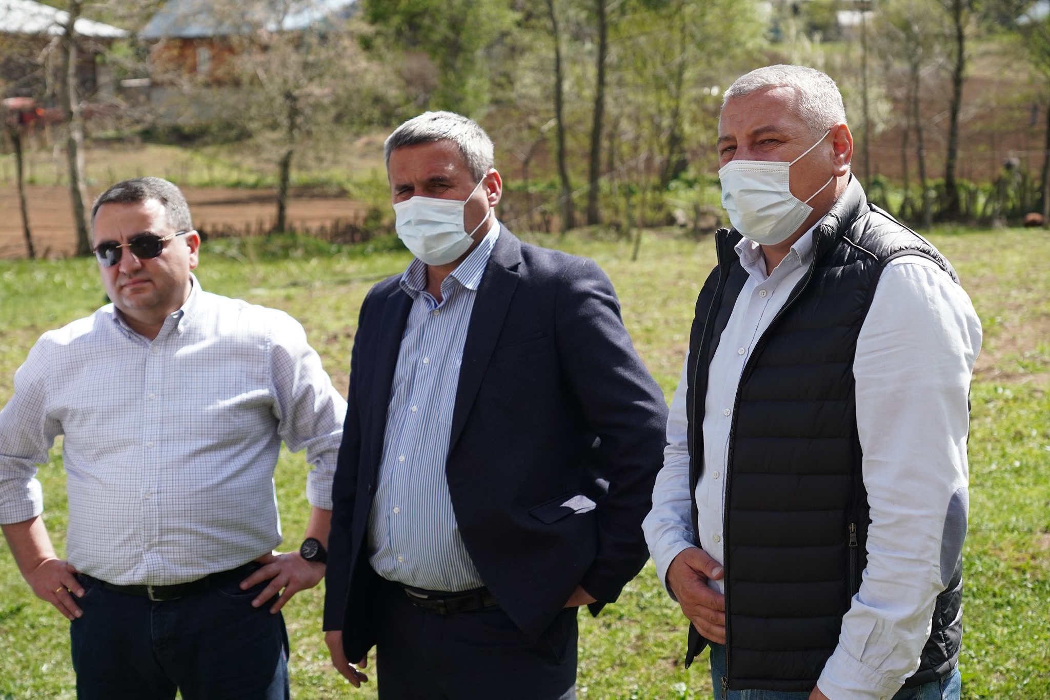 ფრიდონ ფუტკარაძე ხულოსა და შუახევში ხვნა-თესვის პროცესს გაეცნო