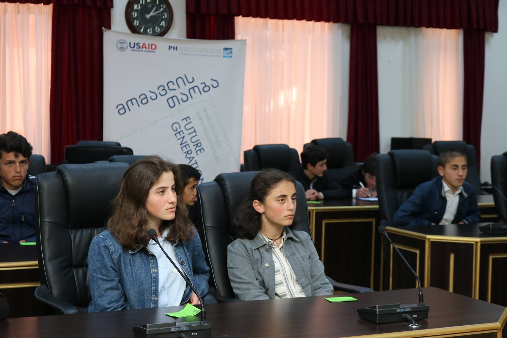 შეხვედრა ხულოს მუნიციპალიტეტისა და ქ. ბათუმის #23 საჯარო სკოლის მოსწავლეებთან