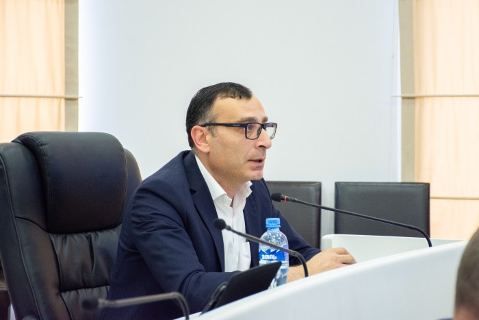 ბიუჯეტის ცვლილებები 14 ხმით დამტკიცდა