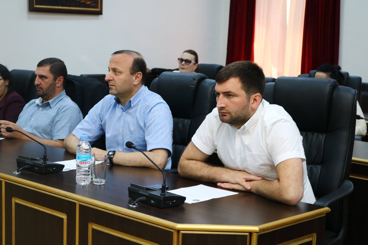 ბიუჯეტის პროექტი რიგგარეშე სესიაზე განიხილება