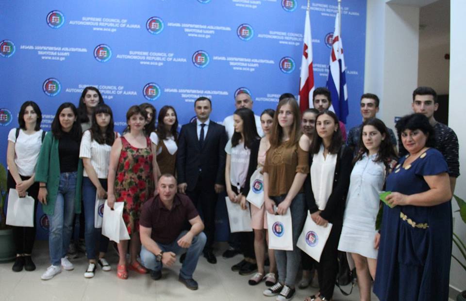 უმაღლეს საბჭოში გორელ ახალგაზრდებს უმასპინძლეს