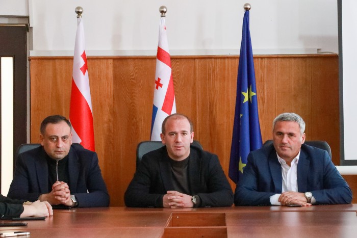 ხულოსა და შუახევის მუნიციპალიტეტებში ჯანმრთელობისა და სოციალური დაცვის პროგრამები წარადგინეს