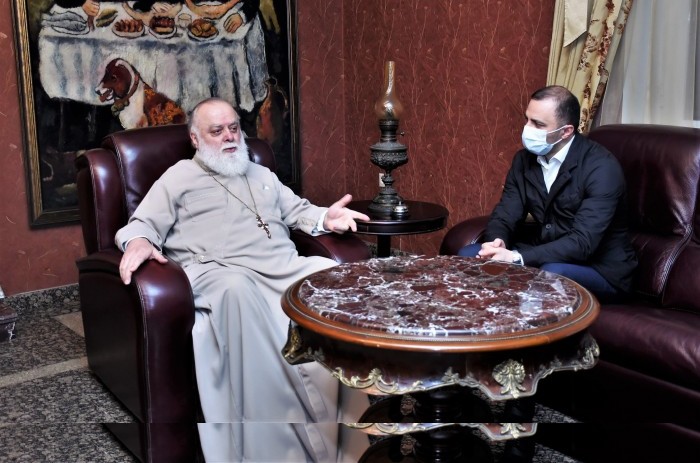 აჭარის უმაღლესი საბჭოს თავმჯდომარე სააღდგომო ლიტურგიას დაესწრო