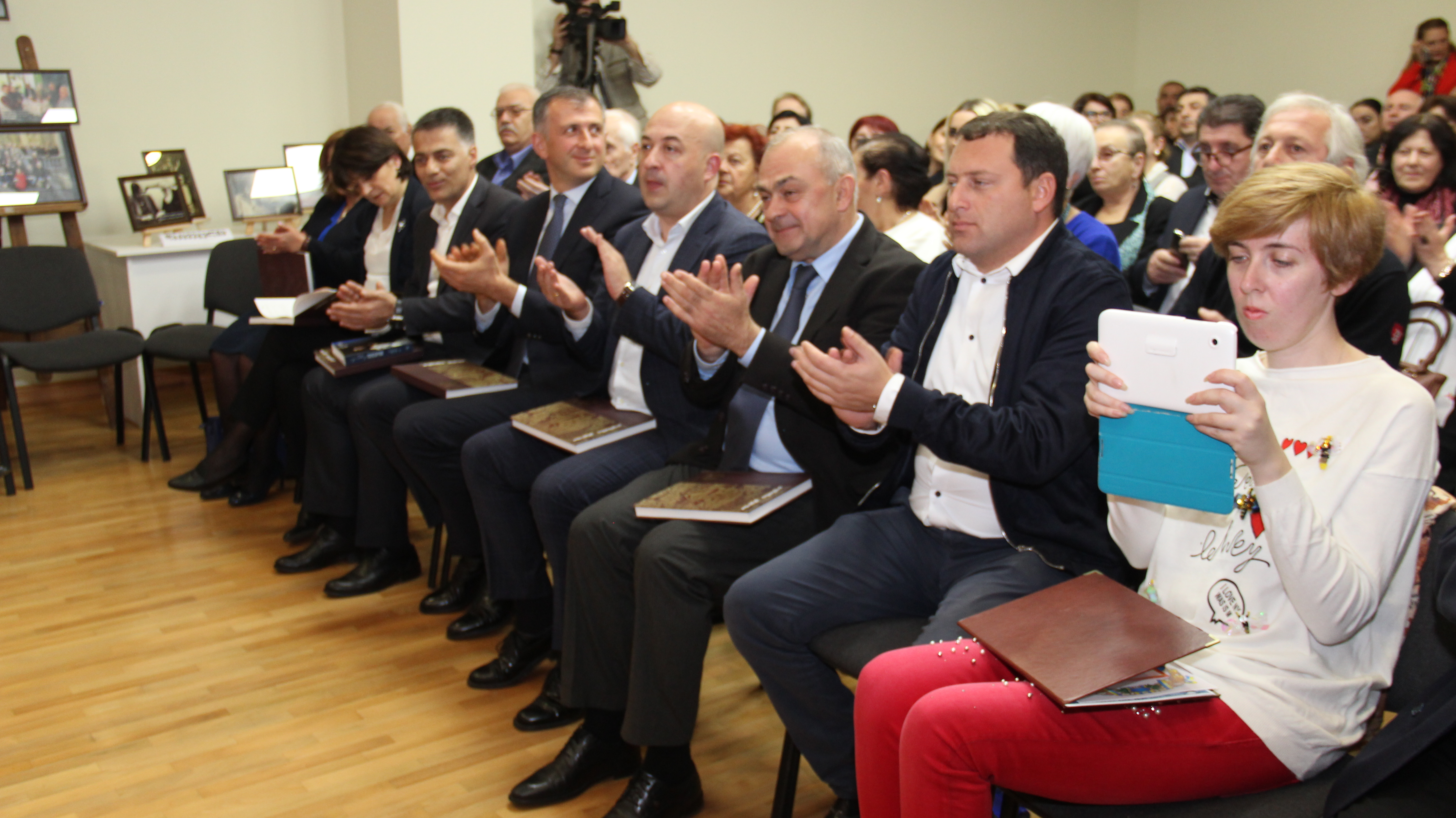 მწერალთა  კავშირის  100   წლისთავი