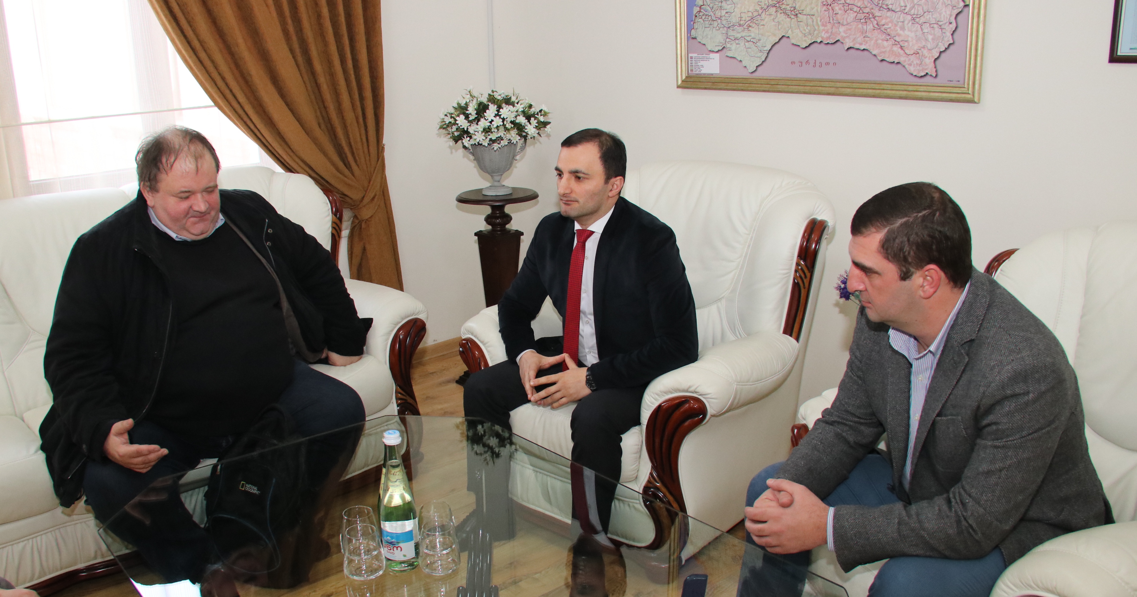 დავით გაბაიძემ მიშელ იანოვსკის უმასპინძლა