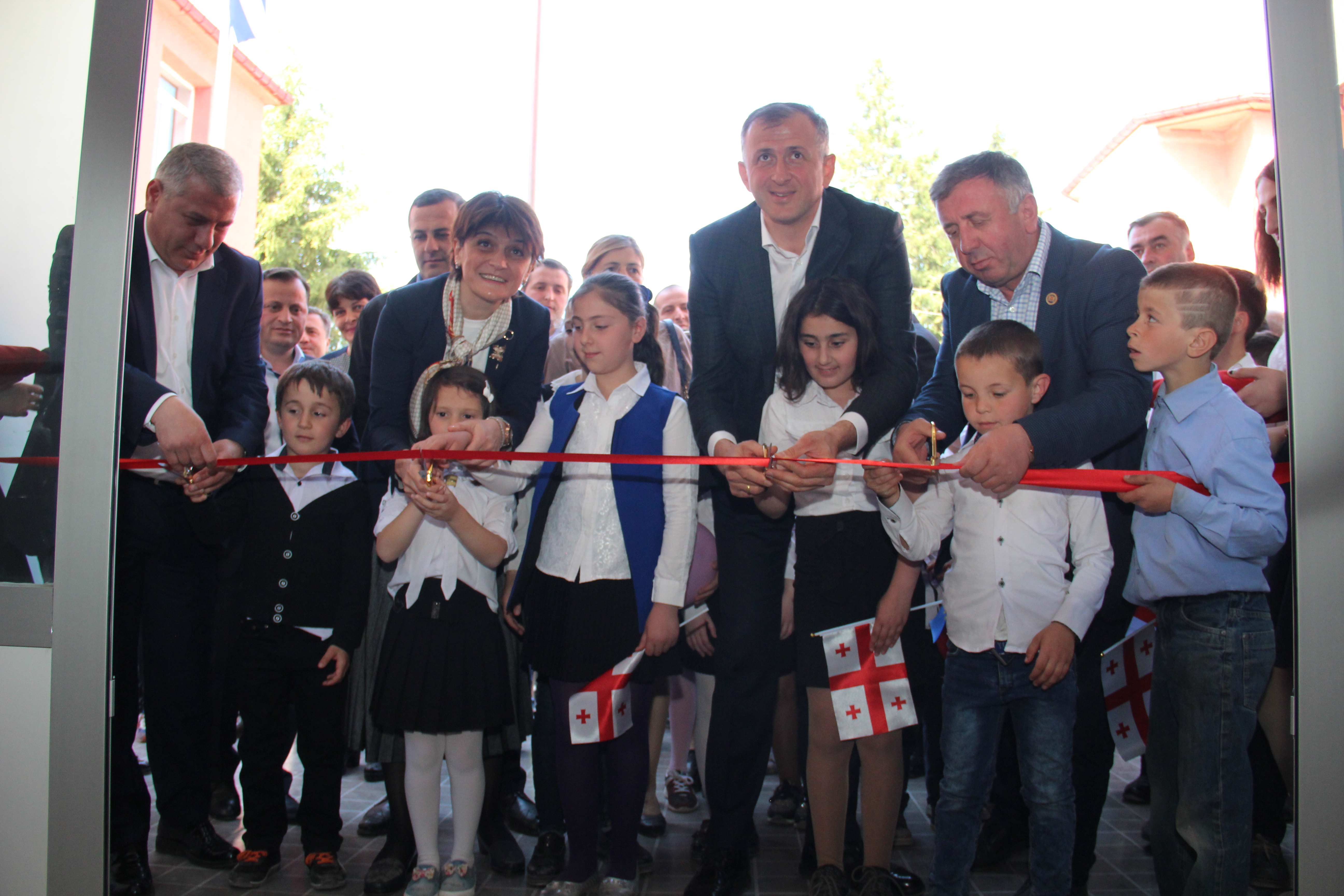 ფურტიოში ახალი სკოლა გაიხსნა