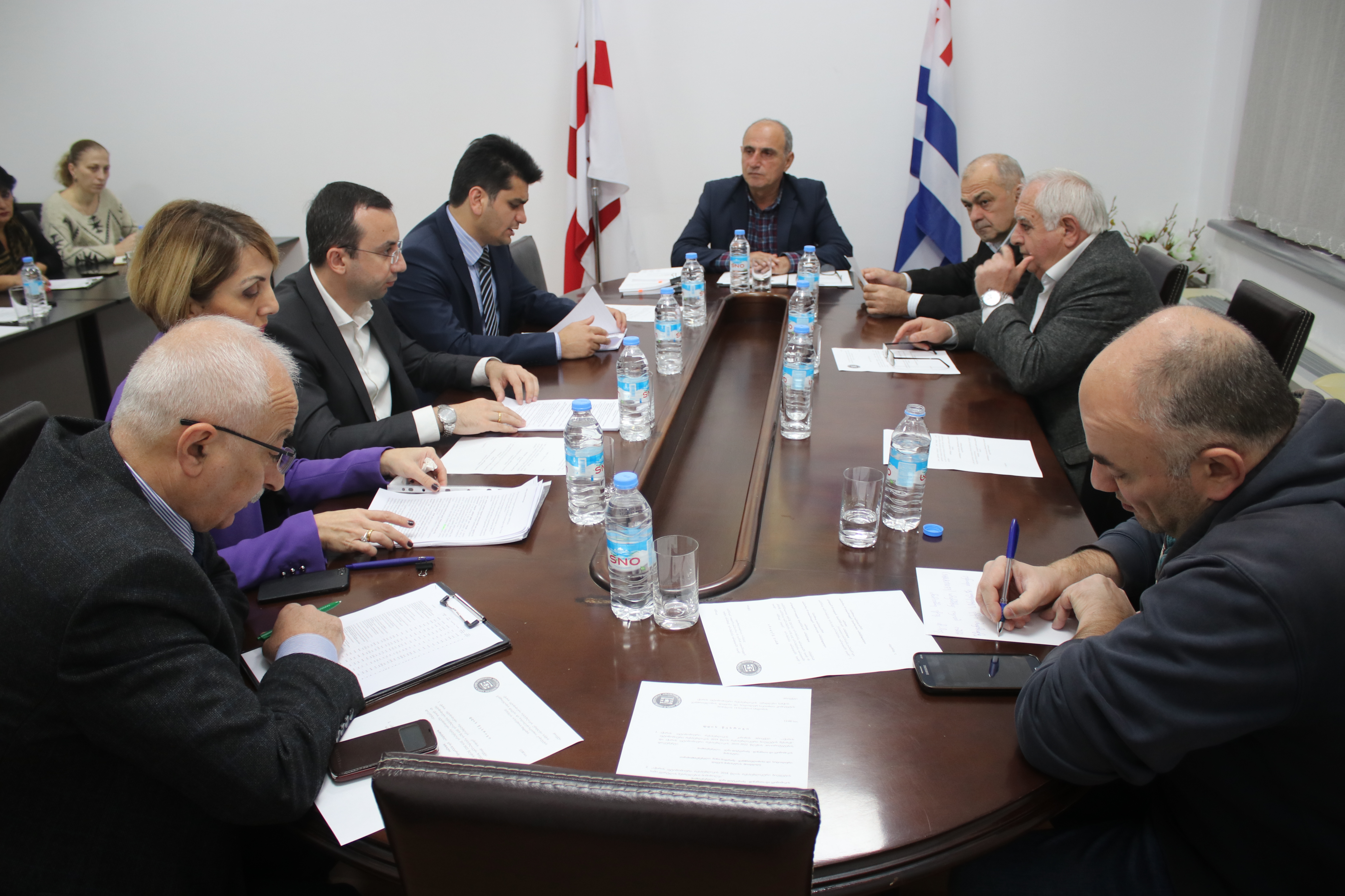 კანონპროექტის განხილვის პროცედურები გრძელდება