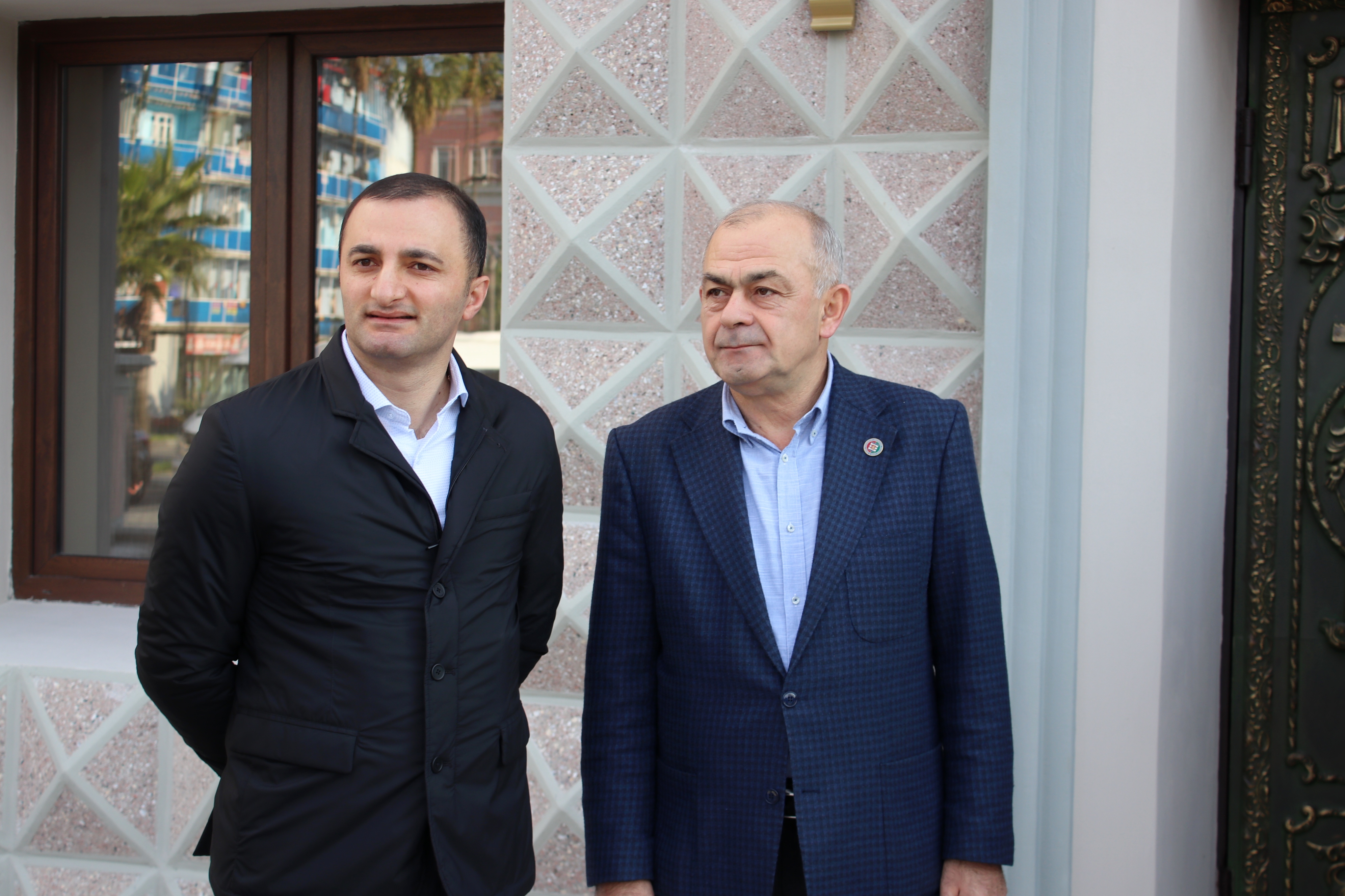 ბათუმის თეატრი 2019 წლის დასაწყისში პრემიერით გაიხსნება