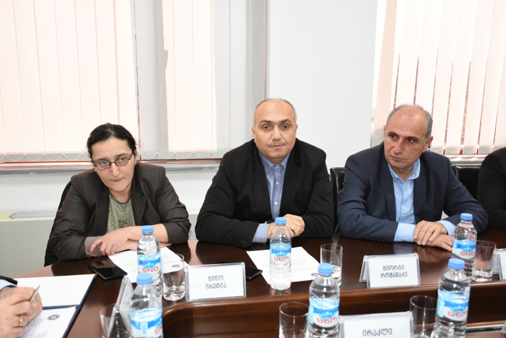 საგაზაფხულო სესია ბიუროს სხდომით გაიხსნა 