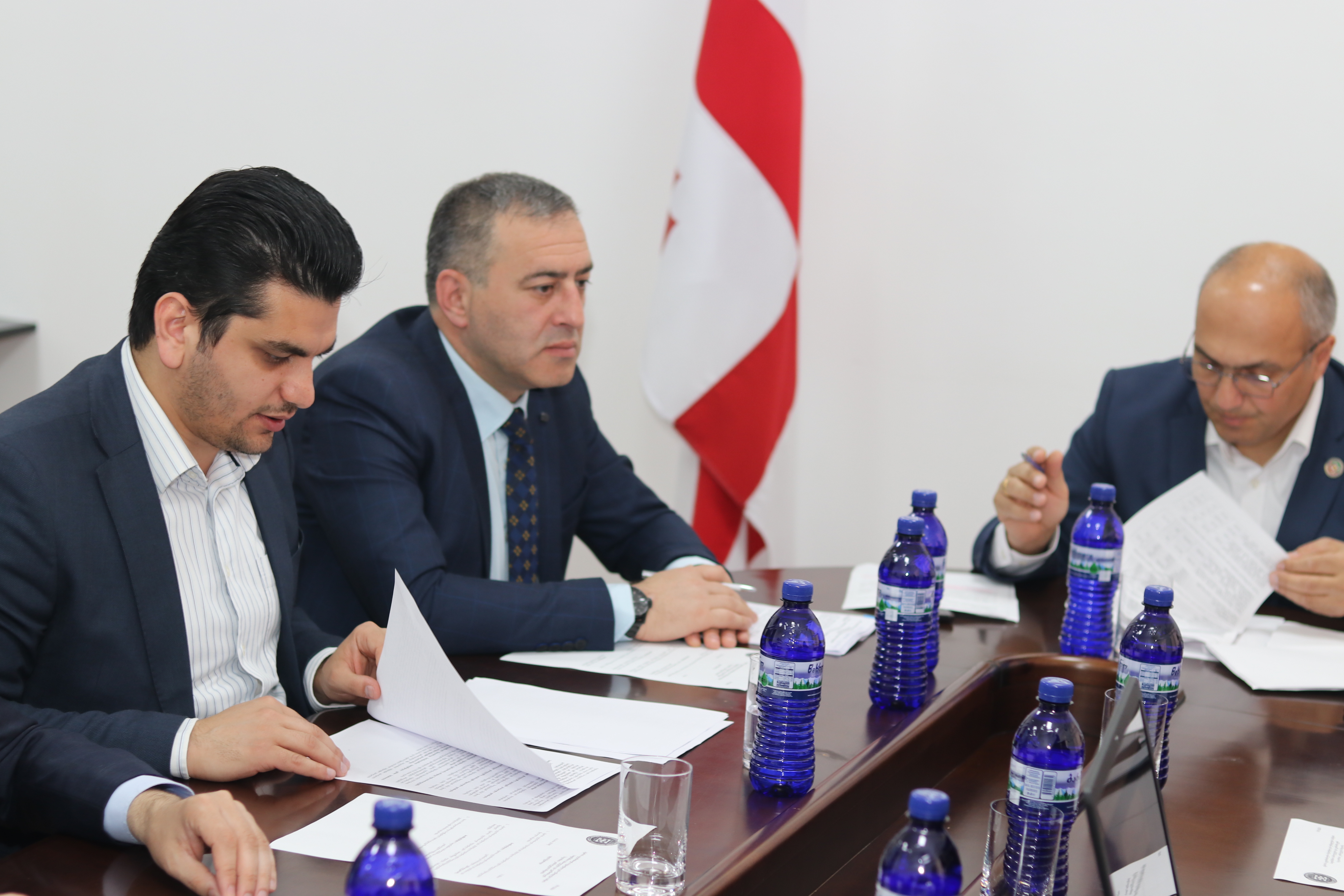 კანონმდებლებმა 2018 წლის ბიუჯეტის შესრულებაზე იმსჯელეს