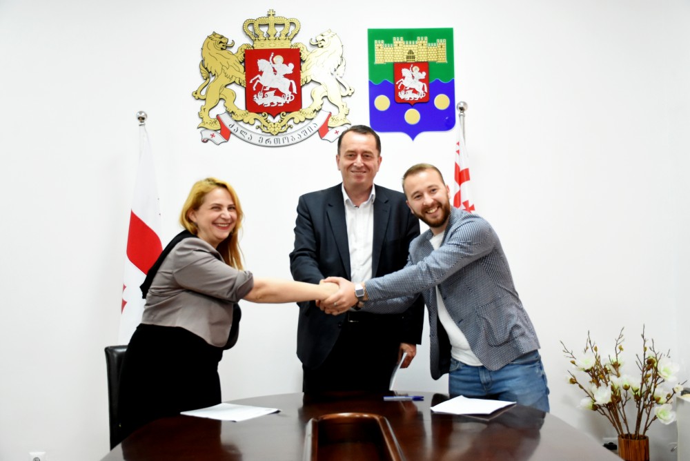 უმაღლეს საბჭოში მორიგი მემორანდუმი გაფორმდა