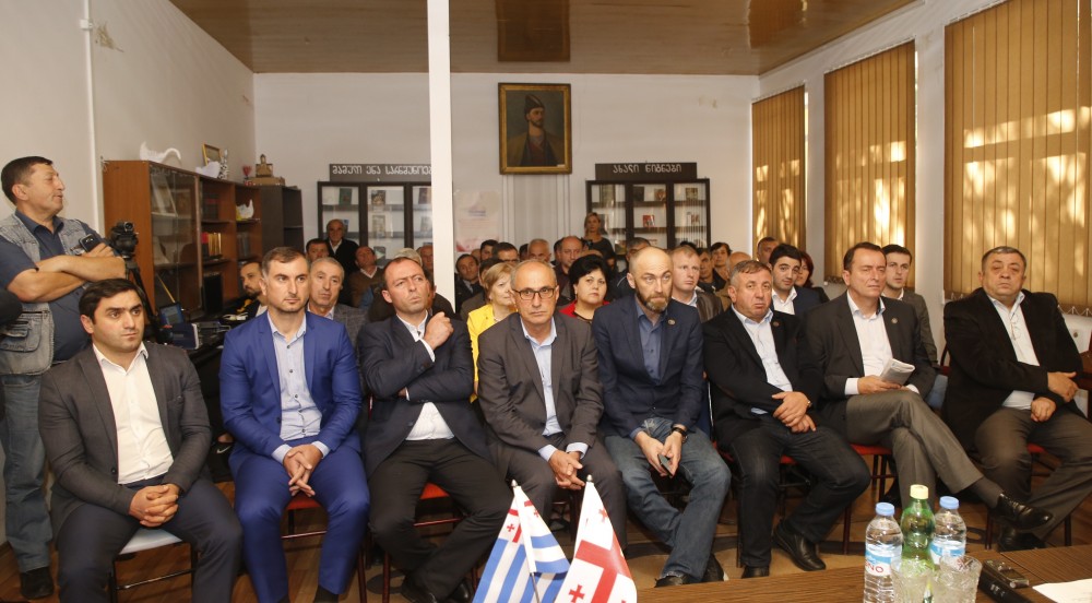  საკონსტიტუციო ცვლილებების საყოველთაო-სახალხო განხილვა ხულოში