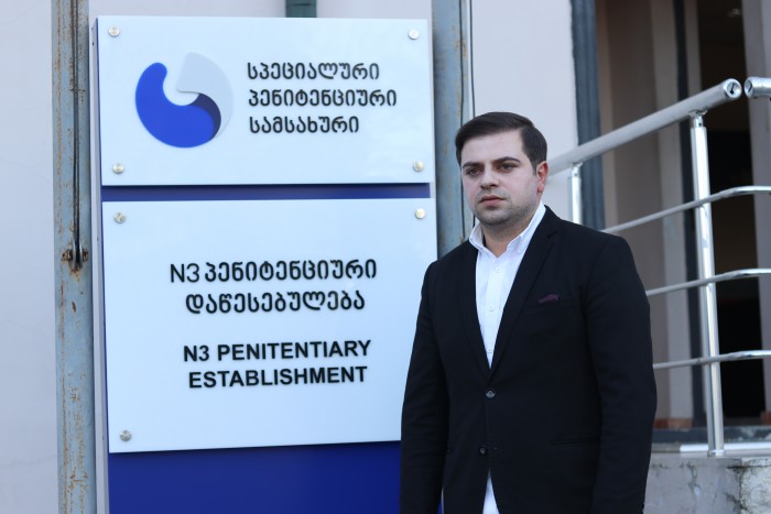 ცოტნე ანანიძე პატიმრებს შეხვდა