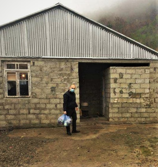 გიორგი რომანაძე სოციალურად დაუცველებს დაეხმარა