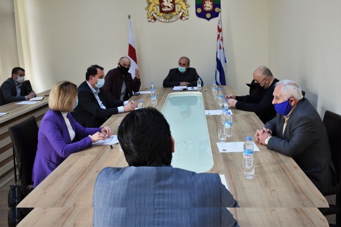 კომიტეტმა მინისტრის ანგარიში ცნობად მიიღო