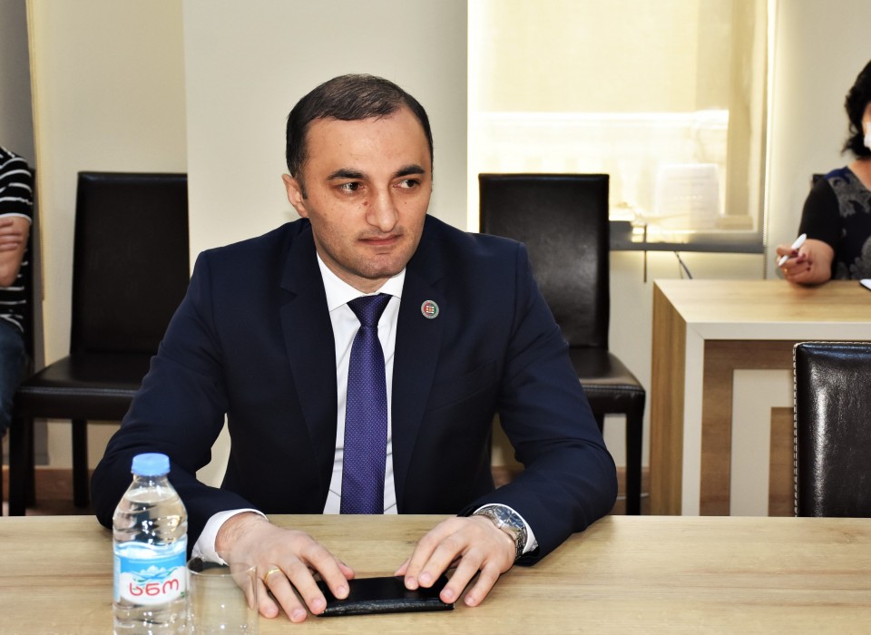 ინიციატივა ღვაწლმოსილი ადამიანების მხარდასაჭერად