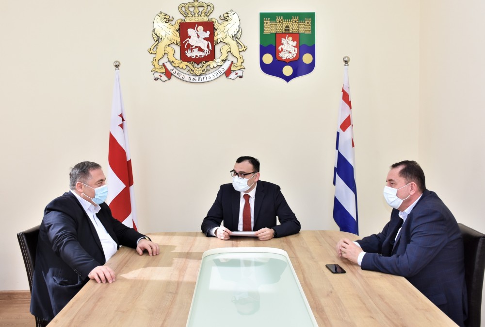 ხაზინადართა საბჭოს პირველი სხდომა