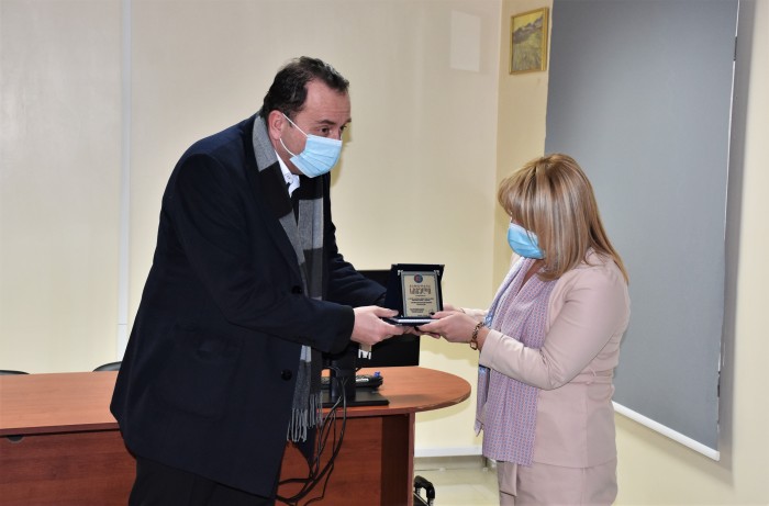 კომიტეტი სამუშაო შეხვედრებს აგრძელებს