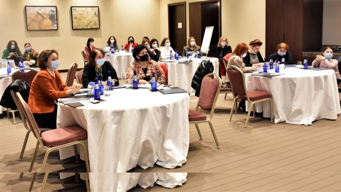 ფატი ხალვაში ქალთა რეგიონულ პროფესიულ ფორუმს დაესწრო