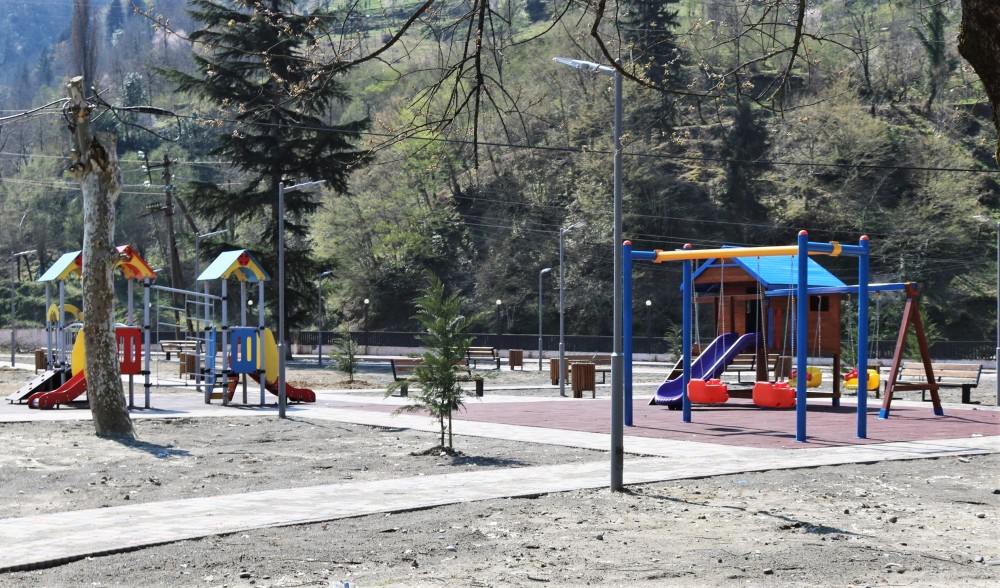 დაბა ქედას ივნისიდან თანამედროვე და კეთილმოწყობილი რეკრეაციული სივრცე შეემატება