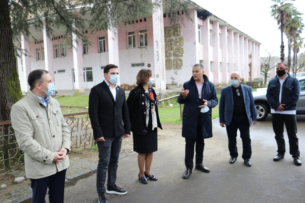 შეხვედრა ქობულეთის მუნიციპალიტეტის სოფელ ხალას მოსახლეობასთან