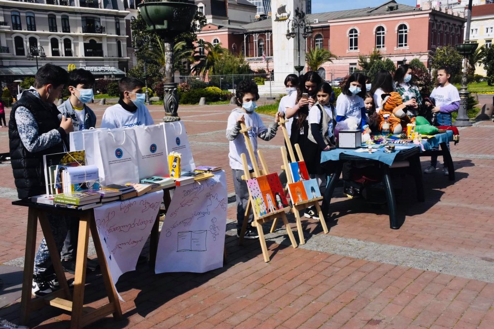 უმაღლესი საბჭოს დეპუტატები ფონდ „იალქანი“-ის საქველმოქმედო აქციას შეუერთდნენ