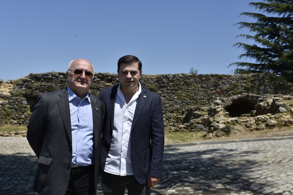 განახლებული პეტრას ციხე