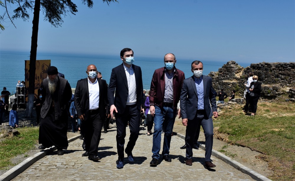 განახლებული პეტრას ციხე