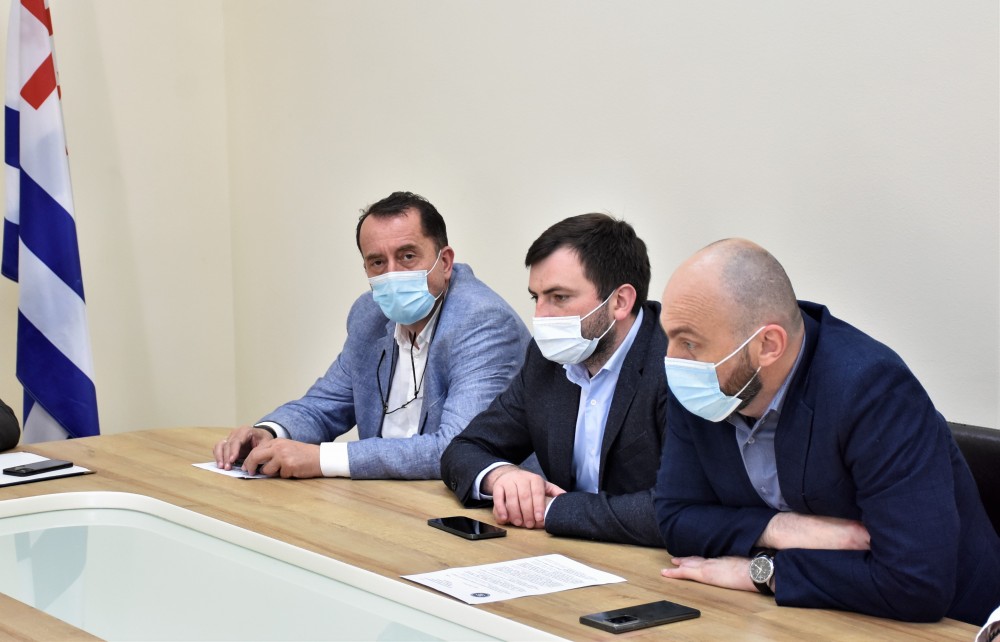 ბიუროს სხდომა