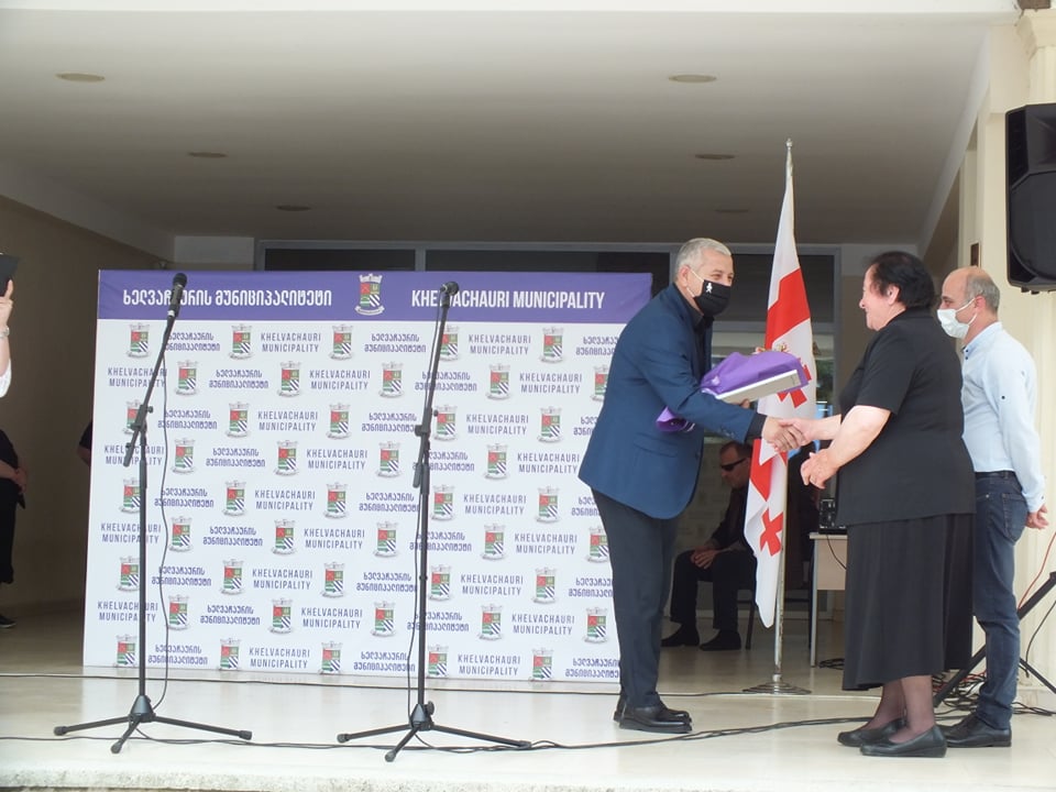 ხელვაჩაურის მუნიციპალიტეტში სოფლის ღვაწლმოსილი ადამიანები დააჯილდოეს