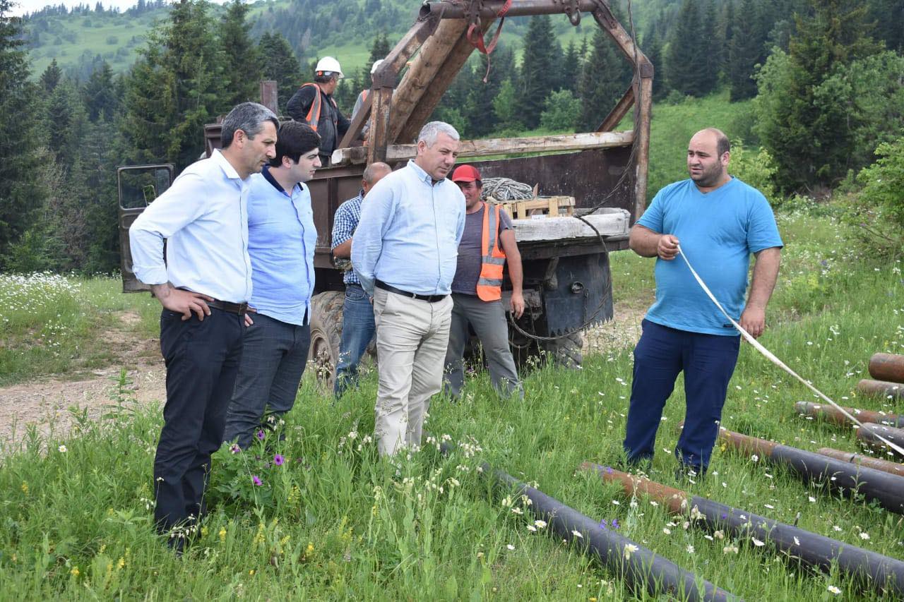 ფრიდონ ფუტკარაძე მაწყვალთაში მიმდინარე ინფრასტრუქტურულ სამუშაოებს გაეცნო