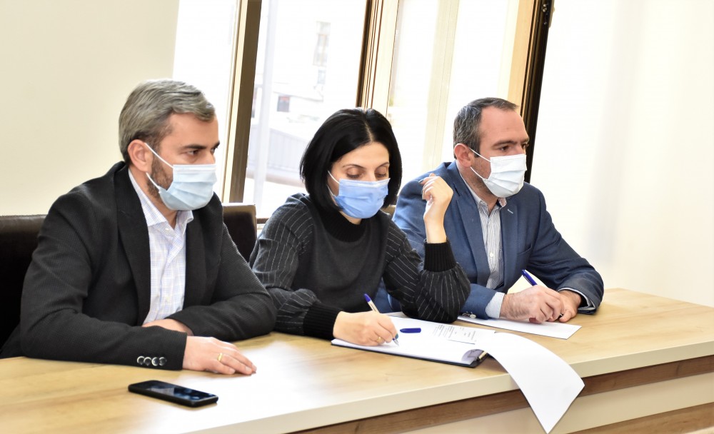 ღია მმართველობის საბჭოს სხდომა