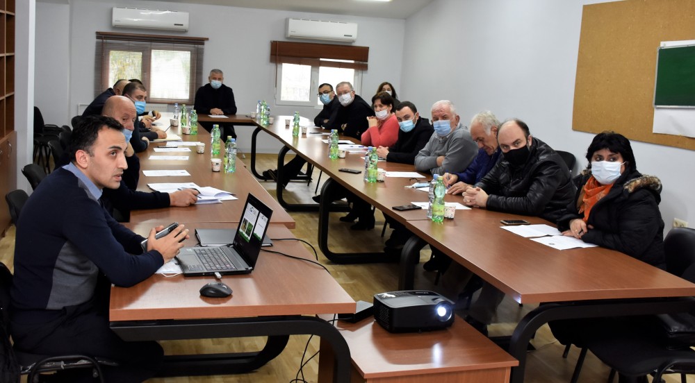 აგრარულ და გარემოს დაცვის საკითხთა კომიტეტის გასვლითი სხდომა