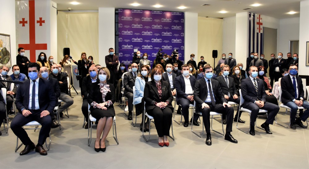 უმაღლეს საბჭოში ღვაწლმოსილი პირები დააჯილდოეს