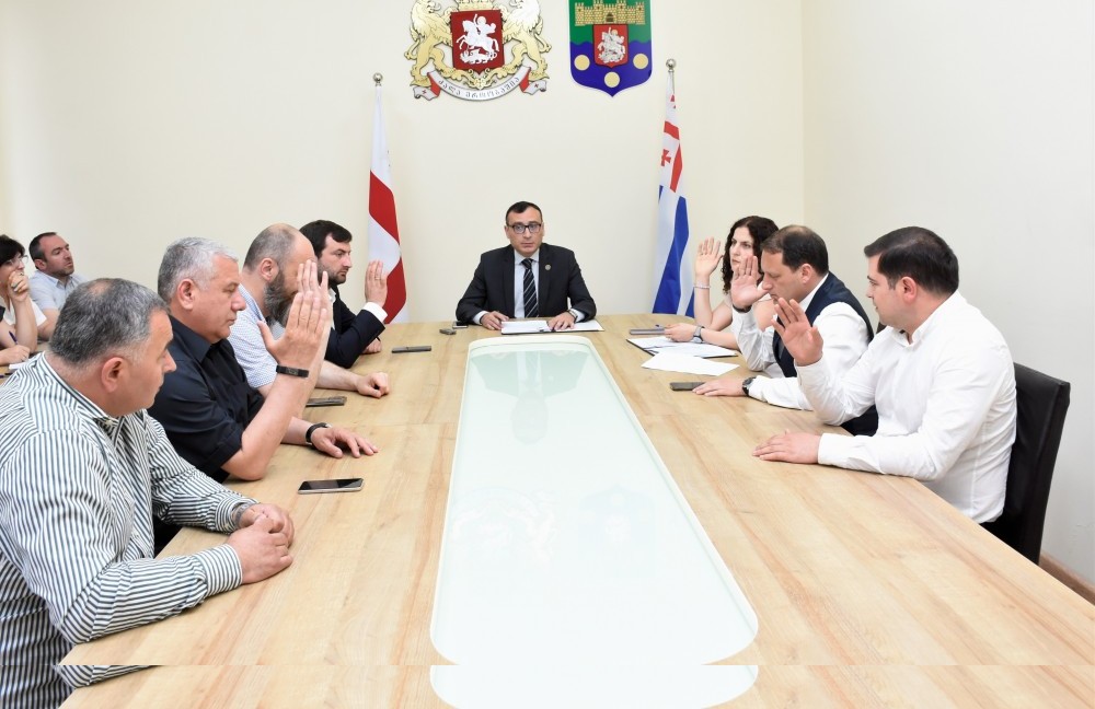 7 ივნისს, აჭარის უმაღლეს საბჭოში, ავტონომიური რესპუბლიკის მთავრობის თავმჯდომარის - თორნიკე რიჟვაძის ანგარიშს მოისმენენ