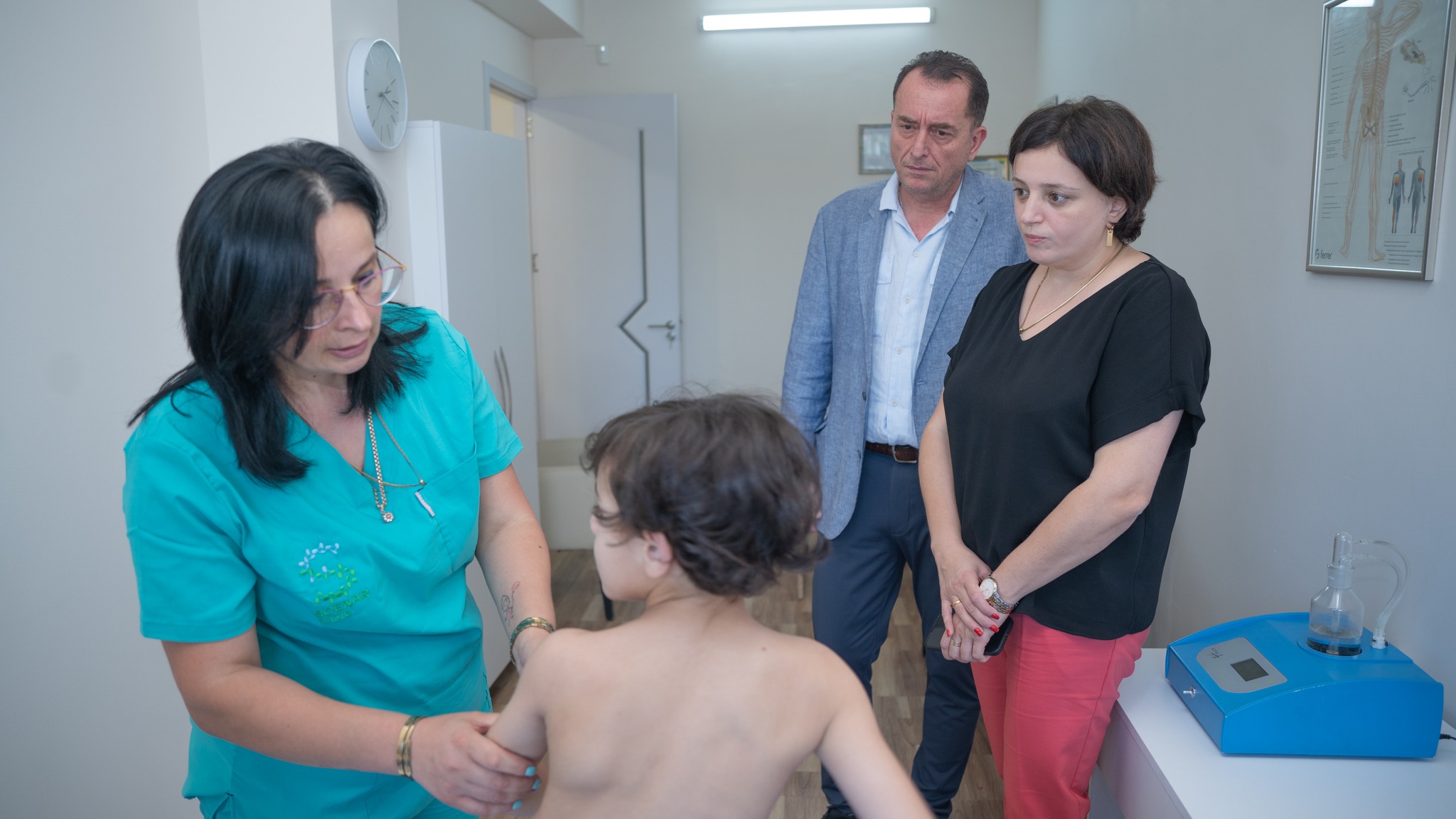 ილია ვერძაძე სამკურნალო-სარეაბილიტაციო ცენტრ „სკენარის“ გახსნას დაესწრო