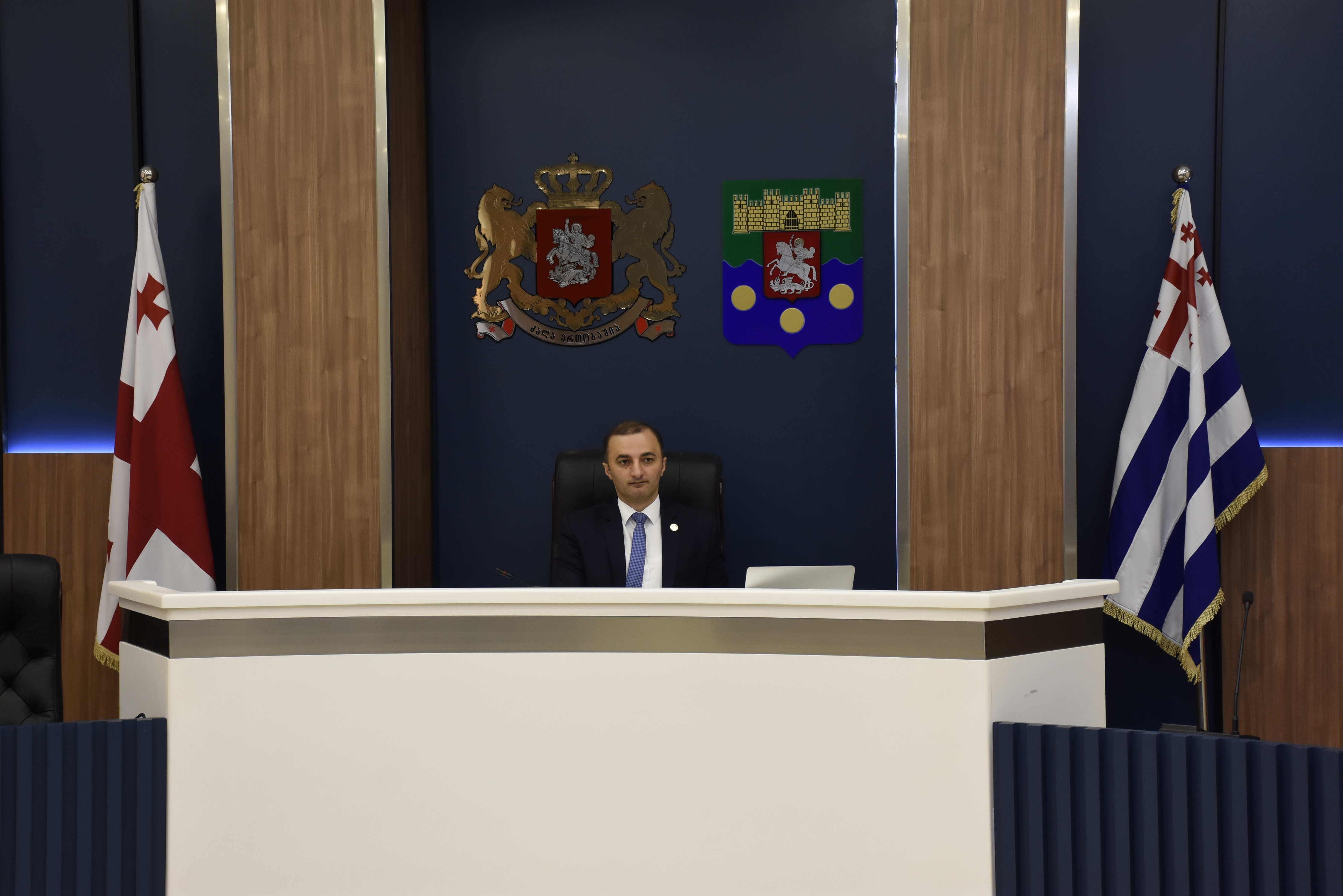 რიგგარეშე პლენარულ სხდომაზე უსკო-ს სამი წევრი ფარული კენჭისყრით აირჩიეს